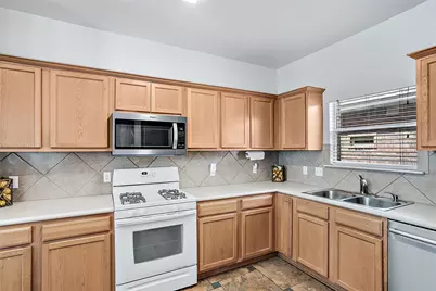 17932 Kenai Fjords Drive, Pflugerville, TX 78660 - Photo 13