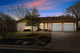 2203 Falcon Hill Dr, Austin, TX 78745 - Photo 27