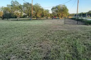 118 Valerie Ln, Dale, TX 78616 - Photo 1