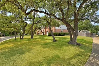 9100 Amanda Drive, Austin, TX 78729 - Photo 3