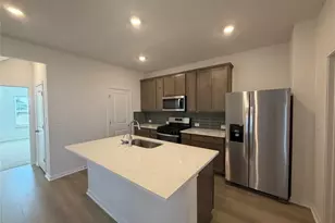 109 Rock Daisy Trl, Hutto, TX 78634 - Photo 7