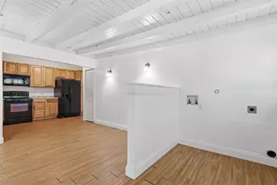 1215 Porter St, Taylor, TX 76574 - Photo 13