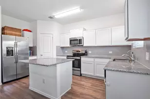 109 Comet Dr, Jarrell, TX 76537 - Photo 9