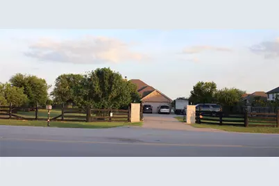 1100 County Road 313, Jarrell, TX 76537 - Photo 13
