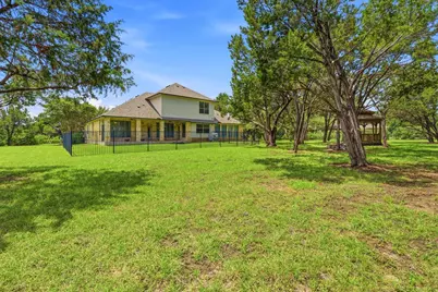 104 Quarry Lake Estate, Liberty Hill, TX 78642 - Photo 37