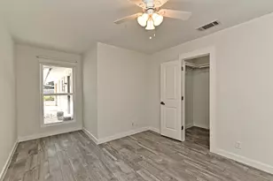 1202 Woodfield Dr, Austin, TX 78758 - Photo 15