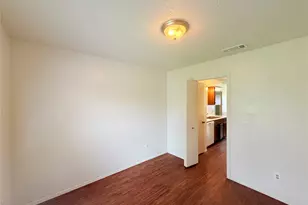 10904 Meadgreen Ct, Austin, TX 78758 - Photo 15