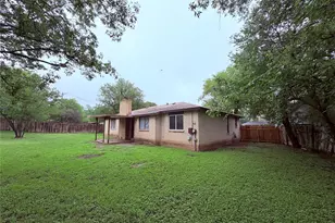 10904 Meadgreen Ct, Austin, TX 78758 - Photo 31