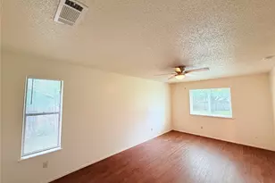 10904 Meadgreen Ct, Austin, TX 78758 - Photo 17