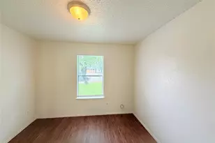10904 Meadgreen Ct, Austin, TX 78758 - Photo 13