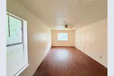 10904 Meadgreen Court, Austin, TX 78758 - Photo 19