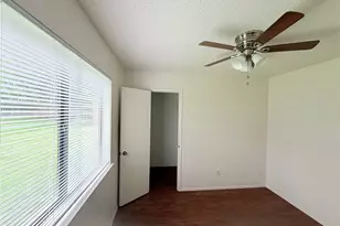 10904 Meadgreen Ct, Austin, TX 78758 - Photo 27