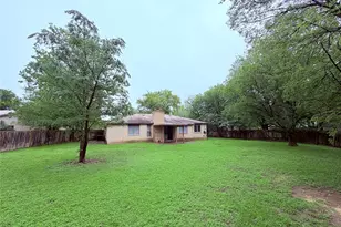 10904 Meadgreen Ct, Austin, TX 78758 - Photo 33