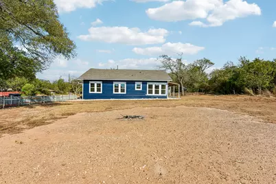 106 N Pear Street, Rockdale, TX 76567 - Photo 33