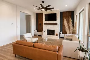19513 Diversion Cir, Jonestown, TX 78645 - Photo 5