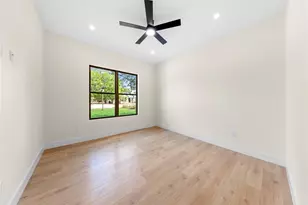 131 Koele Ct, Bastrop, TX 78602 - Photo 21