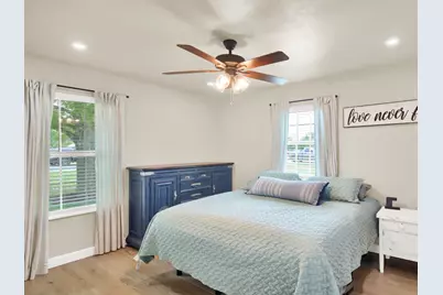 301 N 8th Street, Jarrell, TX 76537 - Photo 17