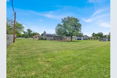 301 N 8th Street, Jarrell, TX 76537 - Photo 31