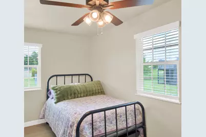 301 N 8th Street, Jarrell, TX 76537 - Photo 23
