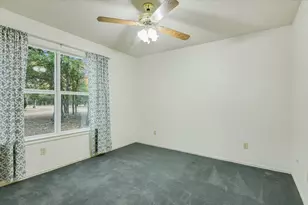 189 Shady Oaks Loop, Cedar Creek, TX 78612 - Photo 19