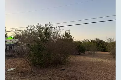 1121 Miller Street, Taylor, TX 76574 - Photo 5