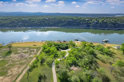 493 Chimney Cove Drive, Marble Falls, TX 78654 - Photo 31