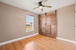 114 Pinedale Dr, Bastrop, TX 78602 - Photo 25