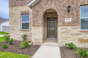 13908 Edna Maxine Walk, Del Valle, TX 78617 - Photo 3