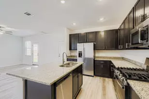 13908 Edna Maxine Walk, Del Valle, TX 78617 - Photo 9