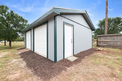 204 Deer Ridge Drive, Burnet, TX 78611 - Photo 27