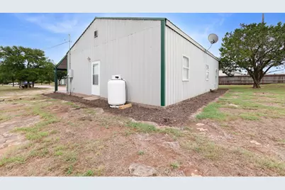 204 Deer Ridge Drive, Burnet, TX 78611 - Photo 11