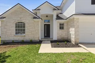 824 Brandi Cir, Kyle, TX 78640 - Photo 3