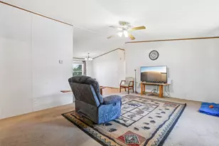 6975 Silvermine Rd, Harwood, TX 78632 - Photo 7