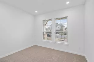 313 Royal Fern Rd, Hutto, TX 78634 - Photo 15