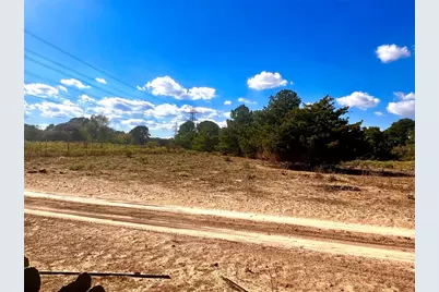 411 Laura Lane, Bastrop, TX 78602 - Photo 11