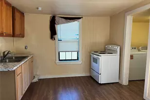 102 E Carrie Manor St, Manor, TX 78653 - Photo 7