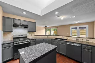 6700 Carisbrooke Ln, Austin, TX 78754 - Photo 11