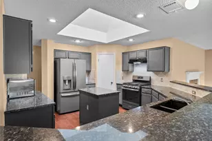 6700 Carisbrooke Ln, Austin, TX 78754 - Photo 9