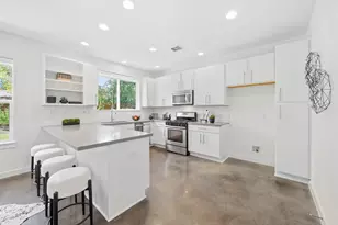 301 W Stassney Ln, Austin, TX 78745 - Photo 9