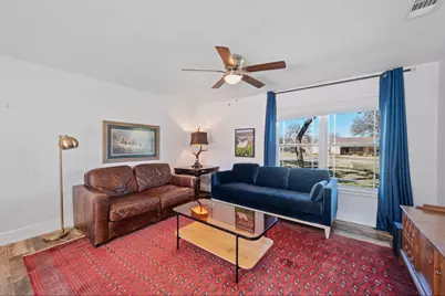 712 Ruby Isle Drive, Leander, TX 78641 - Photo 11