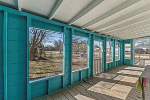 102 N Austin St, Buda, TX 78610 - Photo 9