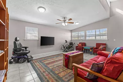 102 N Austin Street, Buda, TX 78610 - Photo 21