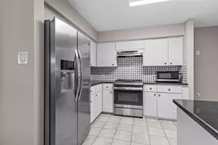 102 N Austin St, Buda, TX 78610 - Photo 13