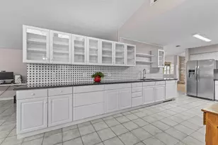 102 N Austin St, Buda, TX 78610 - Photo 19