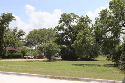2001 Clearfork Street, Lockhart, TX 78644 - Photo 3