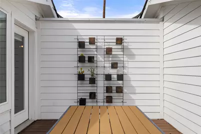 1129 Henninger Street #B, Austin, TX 78702 - Photo 25