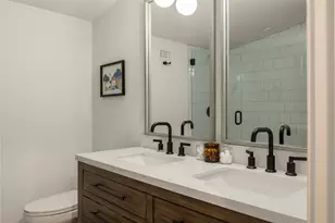 1129 Henninger St, Austin, TX 78702 - Photo 23