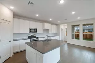 205 Rosebush Dr, Liberty Hill, TX 78642 - Photo 3