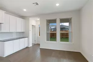 205 Rosebush Dr, Liberty Hill, TX 78642 - Photo 11