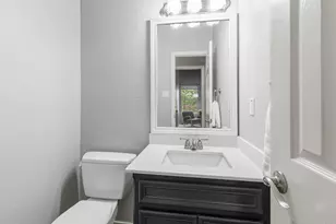 2402 Sparrow Dr, Round Rock, TX 78681 - Photo 17